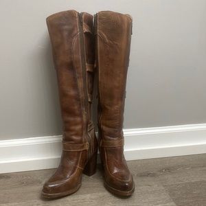 BedStu leather buckle boots